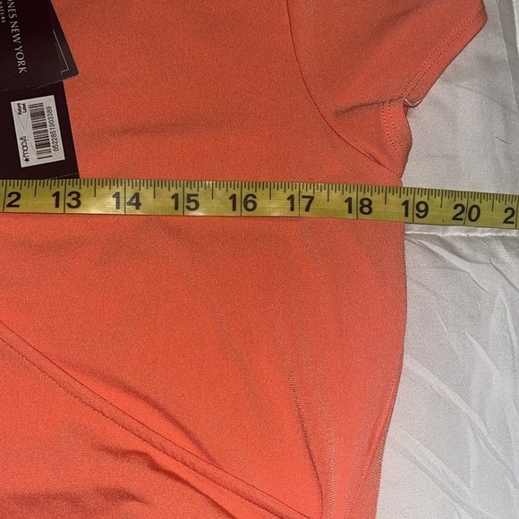 Jones New York women’s Coral V-Neck Short Sleeve Top size small - Picture 7 of 9